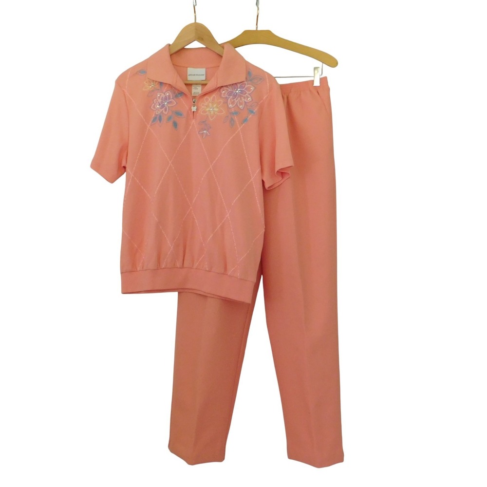 Alfred Dunner 2 Piece Pant Set Womens M 10 Peach Embroidered Top Pants